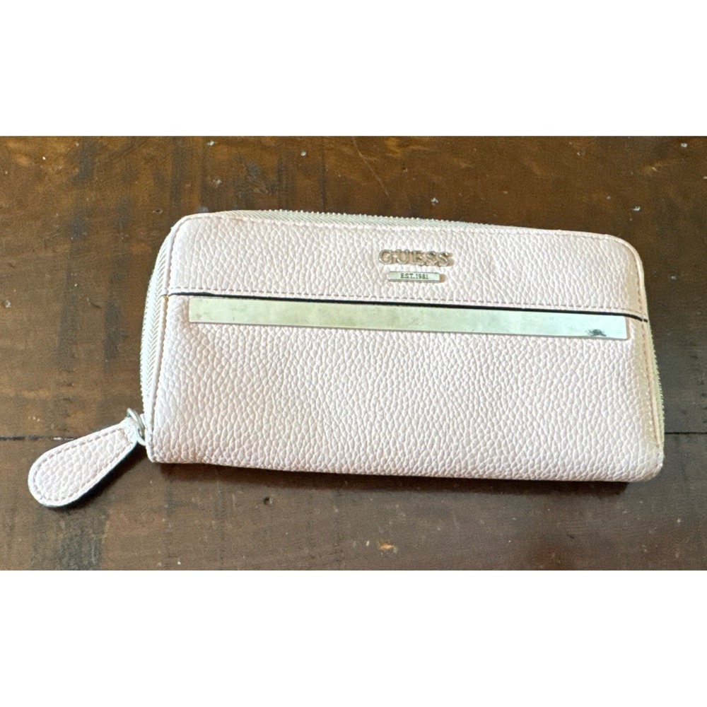 Guess Laurel Pebbled Pink Zip-Around Wallet Pop Of Color For Spring & Summer‎